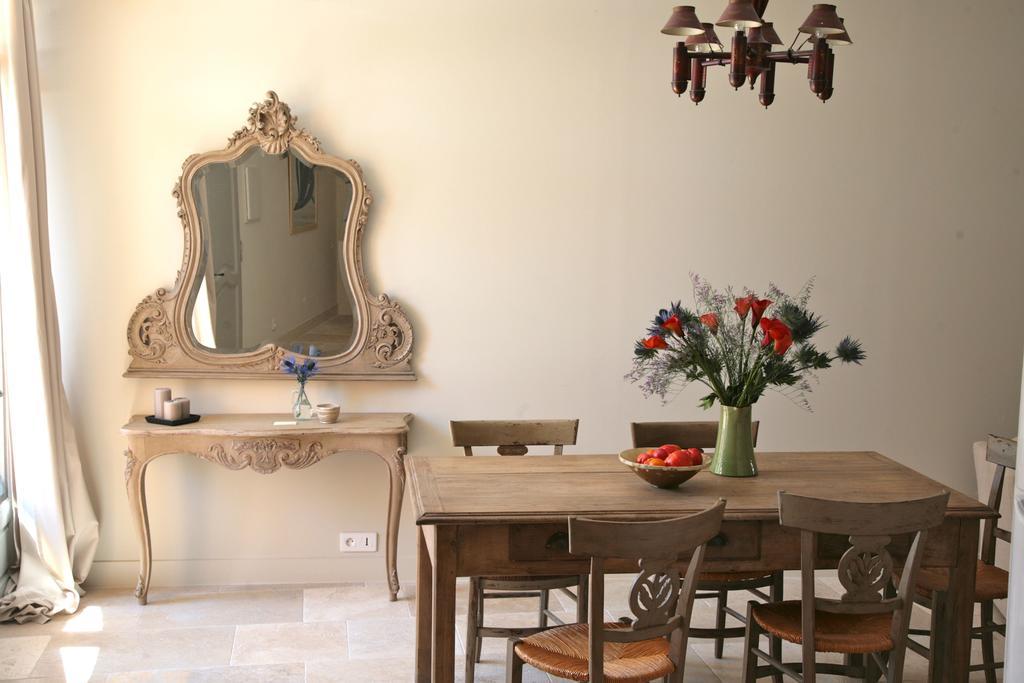 Ancienne Maison Des Gardes 루르마랭 외부 사진