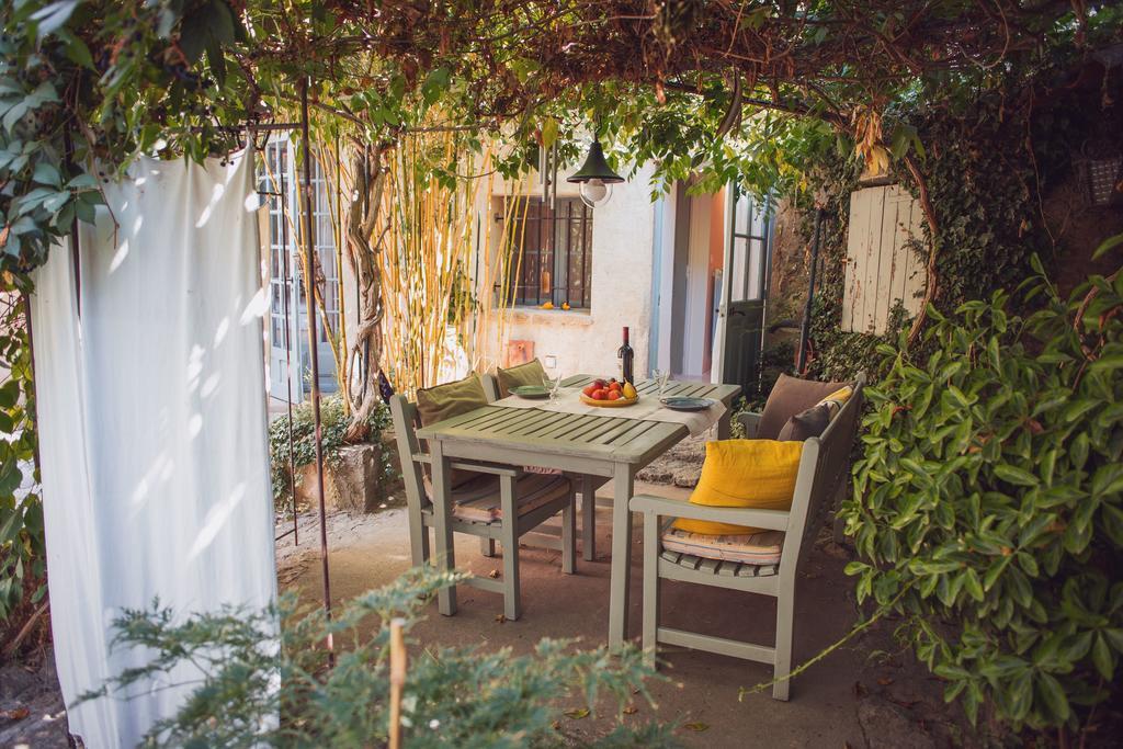 Ancienne Maison Des Gardes 루르마랭 외부 사진